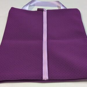 WW Weight Watchers Purple Neoprene Travel Shoes Tote Bag with Lilac Zip Handle